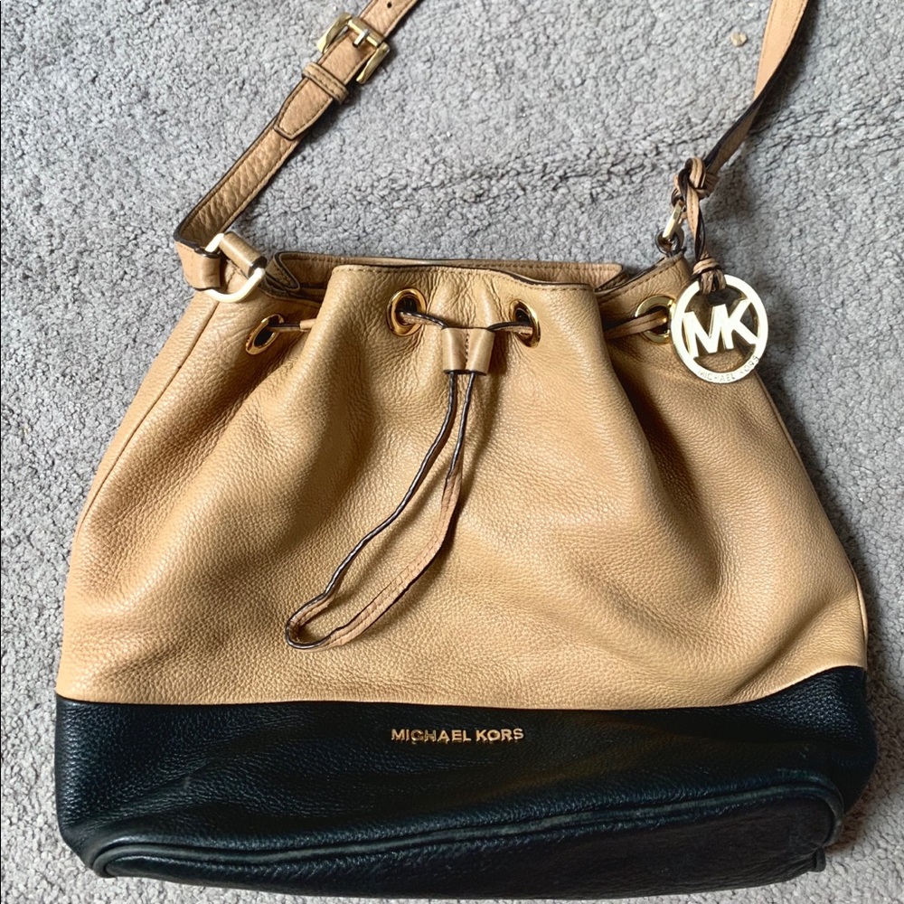 MICHAEL KORS Crossbody Bag